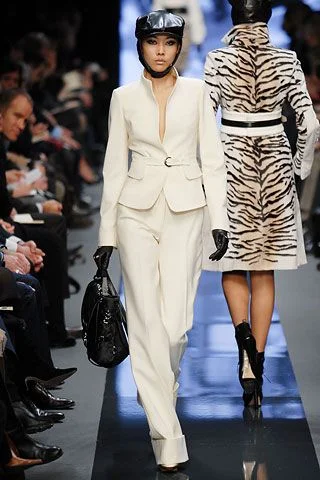 Look 18